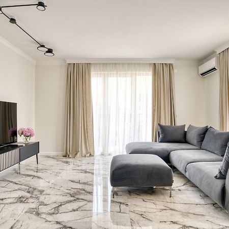 Ap Royal Oak - 2 Bedroom Apartment In Будва Экстерьер фото